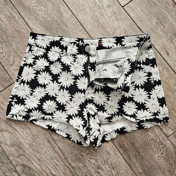 SO Sunflower Shorts Size 13 - Picture 5 of 9